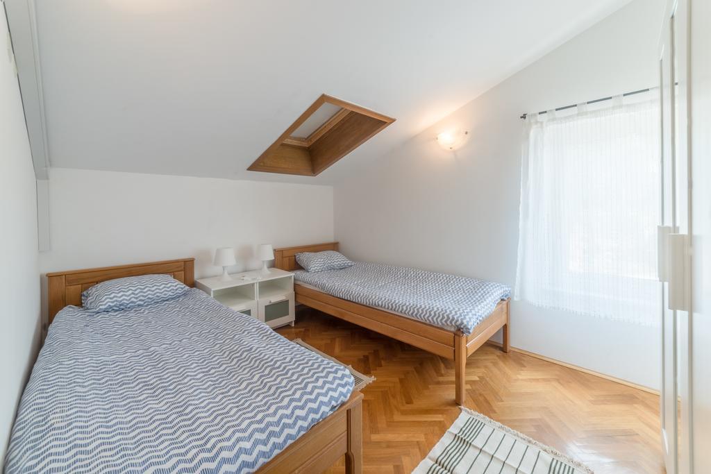 Seaside Apartment Baric Draga Ngoại thất bức ảnh